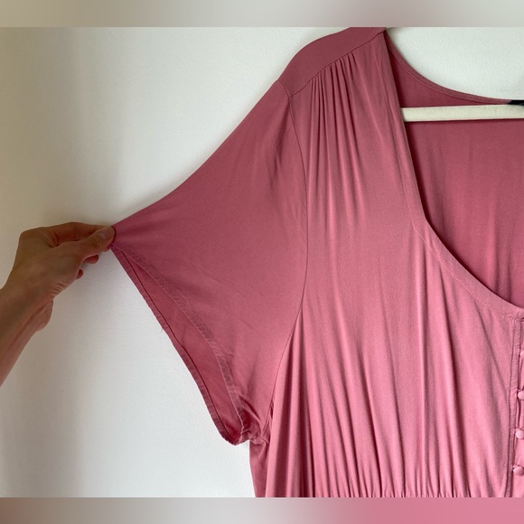 Torrid dusty rose long flowy dress with double front side slits - Picture 6 of 10